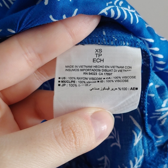 Patterned Sleeveless Peplum Babydoll Top - Picture 5 of 5